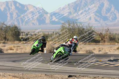 media/Dec-07-2025-CVMA (Sun) [[3e7d2de5dc]]/Race 17-Amateur Formula Middleweight/